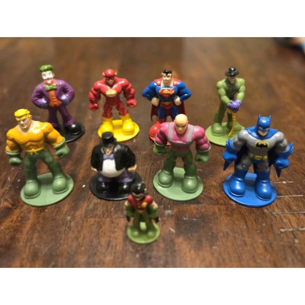 DC Comics Superheroes Cake Topper Lot 9 PVC Figures‎ Batman Flash Robin Penguin